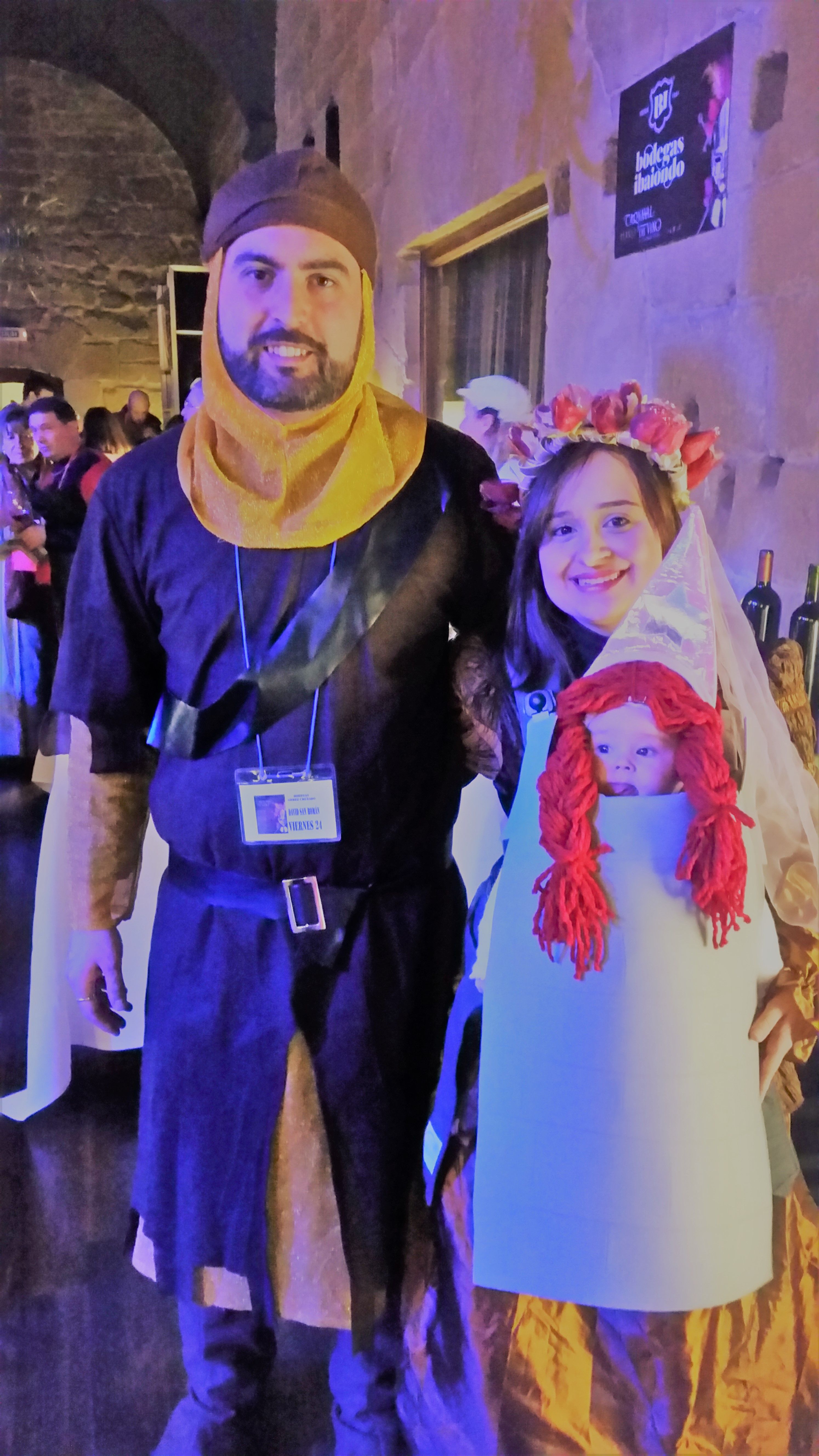 Familia medieval. Victoria con su primera peluca DIY