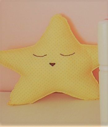 Cojín estrella (tela a disposición)