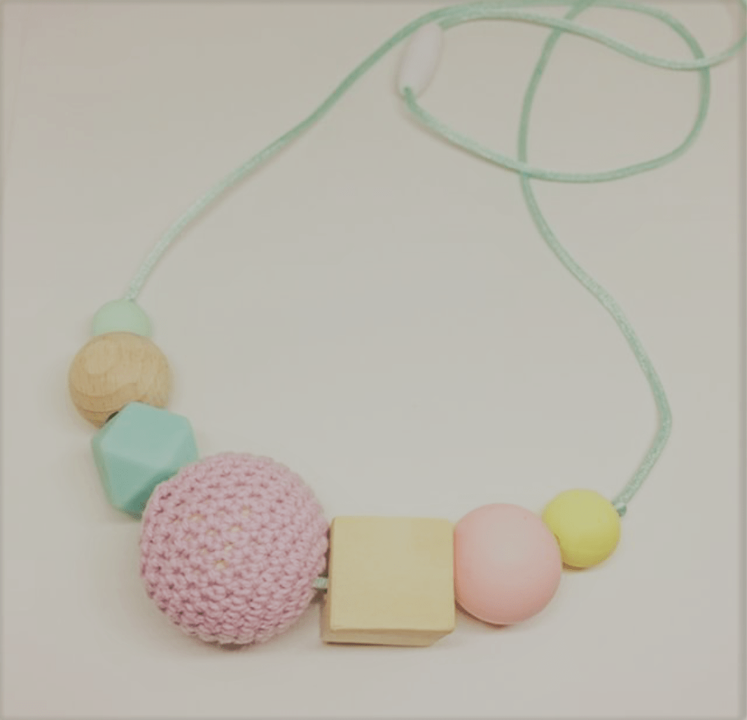 Collar de lactancia colores claros