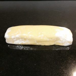 Masa en papel film para meter a la nevera