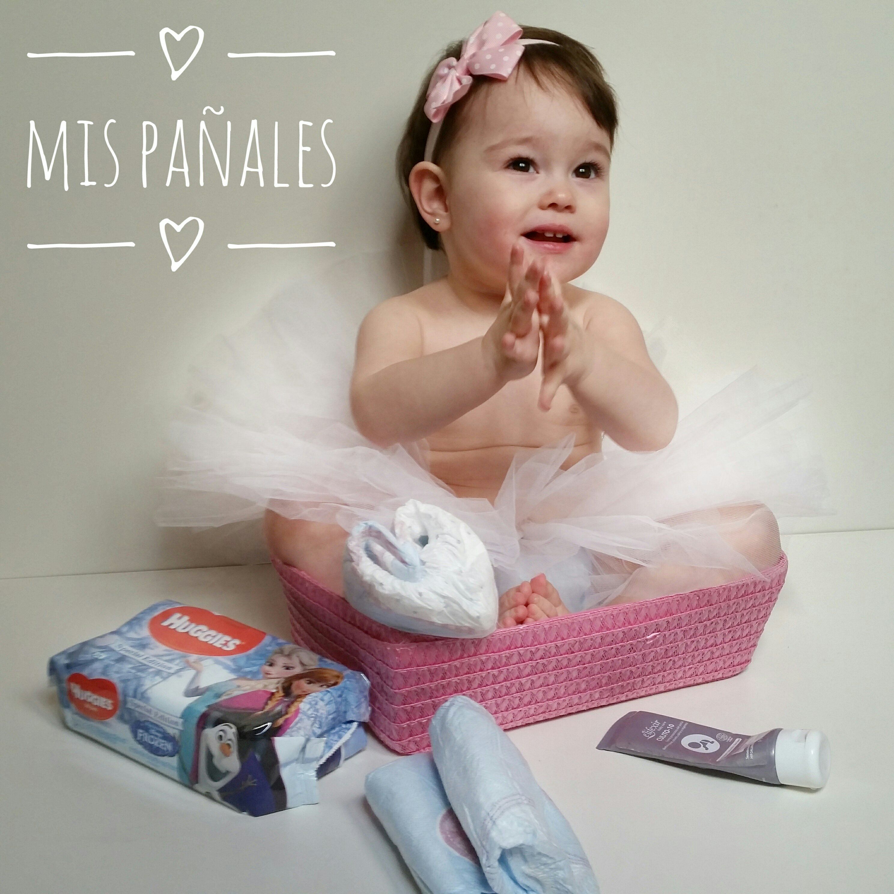Victoria y sus accesorios de cambio de pañal