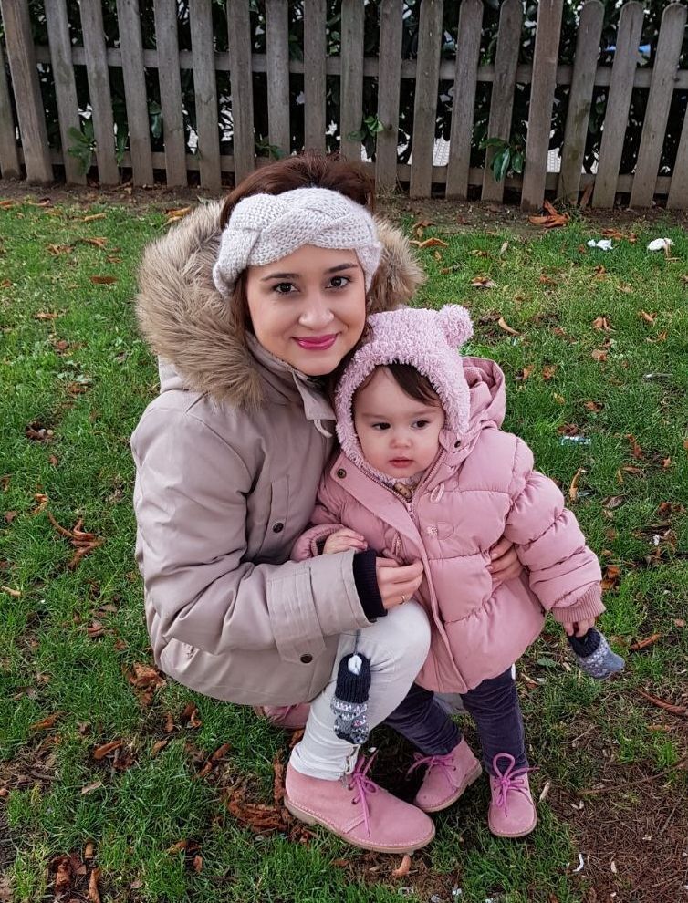 Victoria y yo estrenando los zapatos