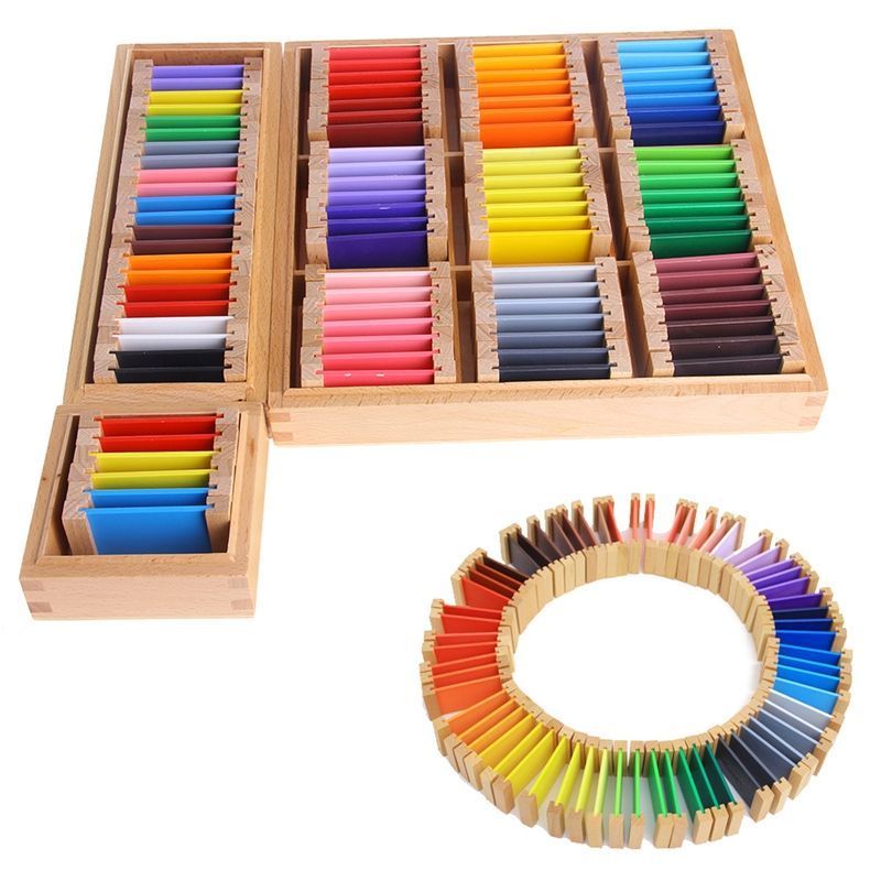 Montessori low-cost. Caja con tablas de colores 