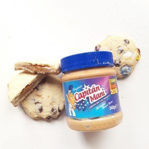 Galletas con Lacasitos y mantequilla de maní.