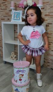 Conjunto a elegir entre estos tres diseños, Tallas desde los 6 meses hasta los 6 años.