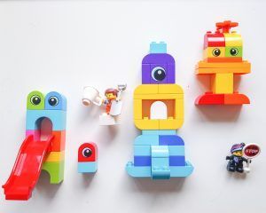 DUPLO.