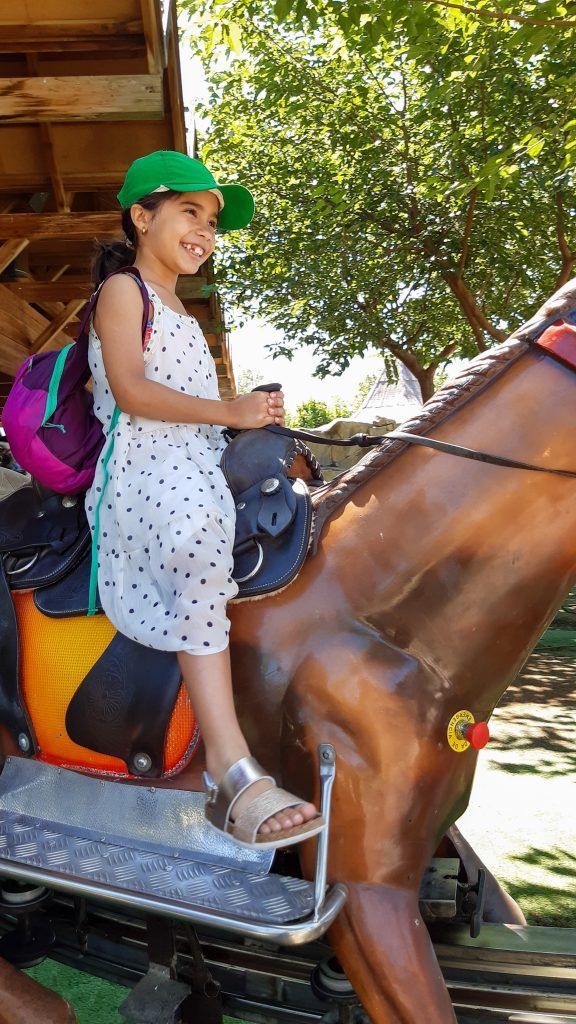 Ana en los potrillos.