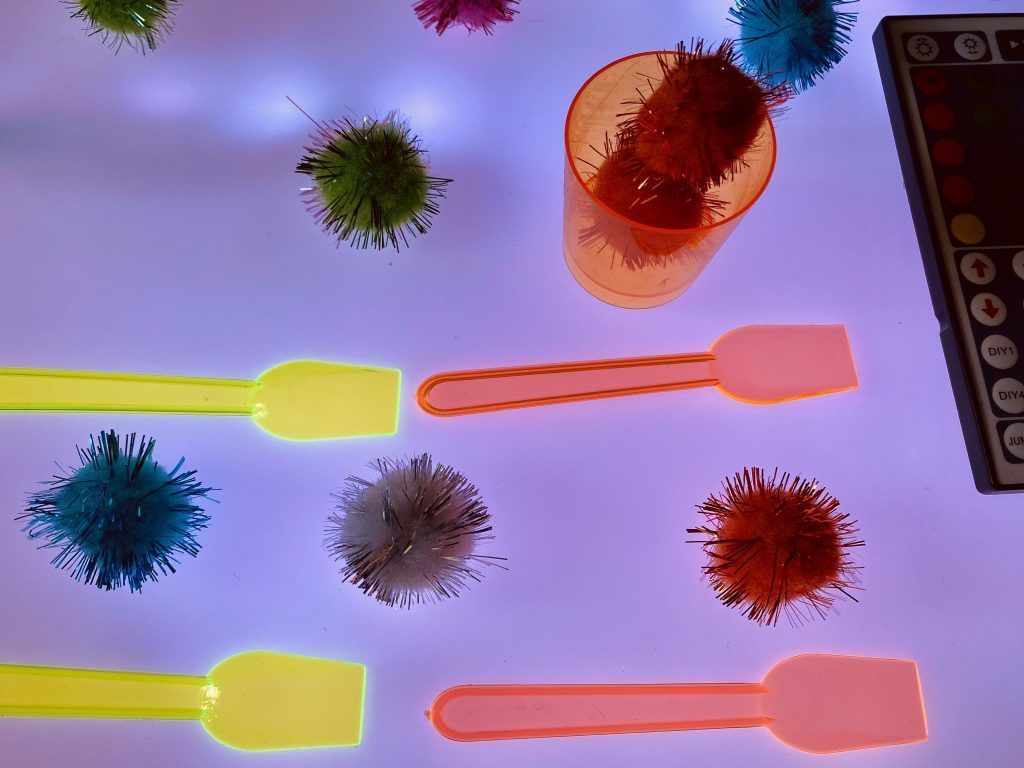 Juego en la caja de luz