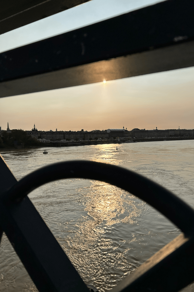 puente de piedra que ver en burdeos