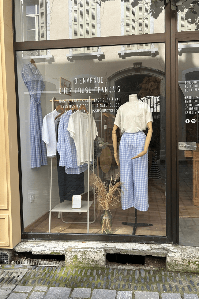 tienda en el centro de pau